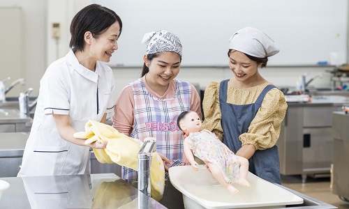乳児保育