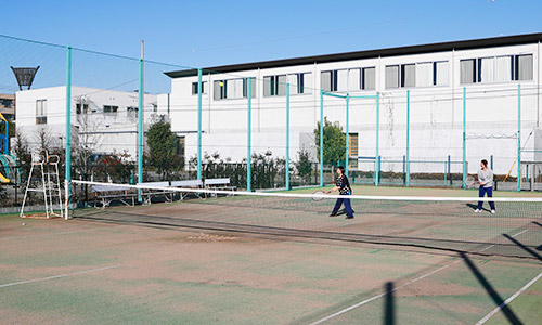 人工芝テニスコート
